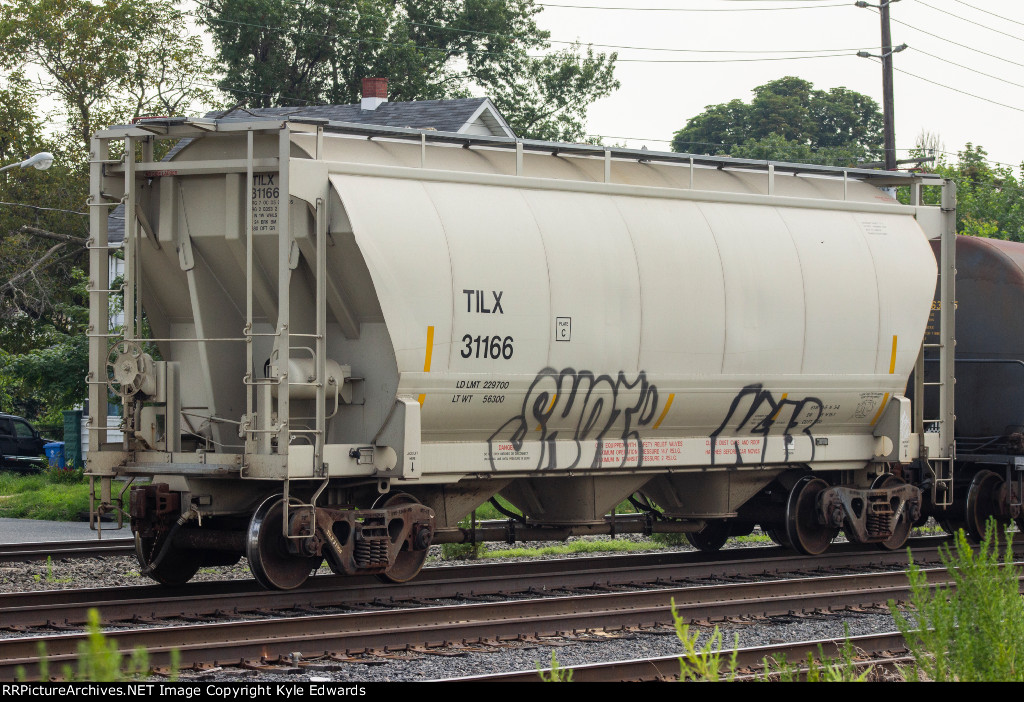 TILX Covered Hopper #31166